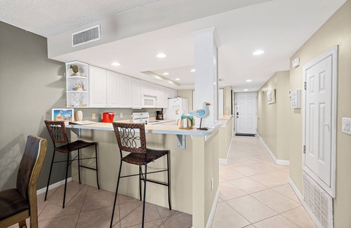 Indian Harbour Beach Condo | Short term rental avail in Aug or stay for a few nights. Ocean front, pool.