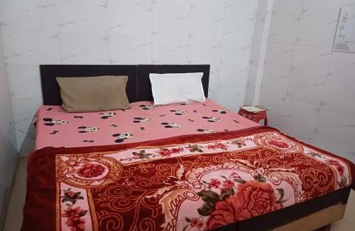 Vrindavan House | Shre Ladli nikunj dham
