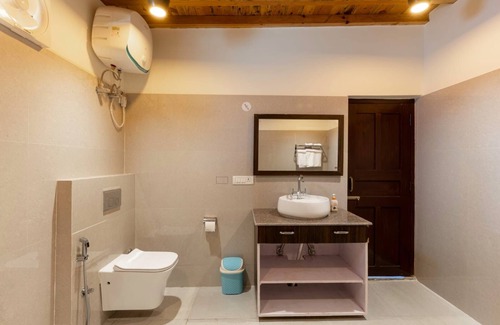 Kaul Hotel | Shree Parijat Resort