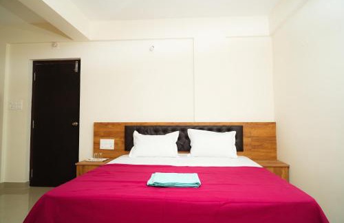 Udupi Hotel | Shree Swarna Comforts