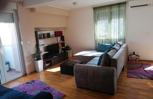 Vozdovac Apartment | Shumice Apartment
