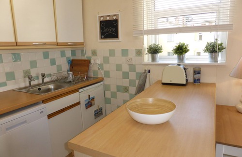 Sidmouth Apartment | Sidmouth apartment perfect for beach and town