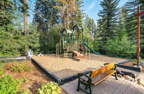 Truckee House | Sierra by AvantStay Ski In Ski Out Near Truckee w Access to Northstar Resort Community