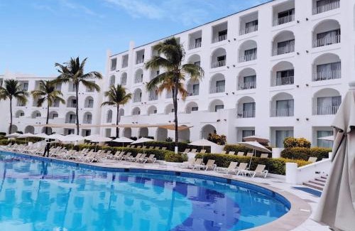 Peninsulas de Santiago Hotel | Sierra Mar All Inclusive at Tesoro