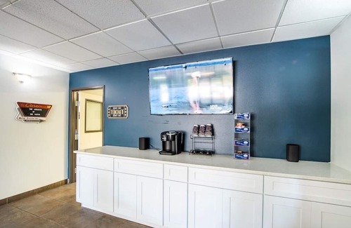 Sierra Vista Apartment | Sierra Vista 1bd Queen Economy