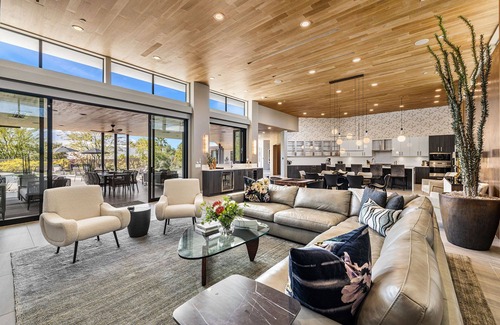 Rancho Mirage House | 'Sierra Vista' 7 BR Estate w/Pickleball!