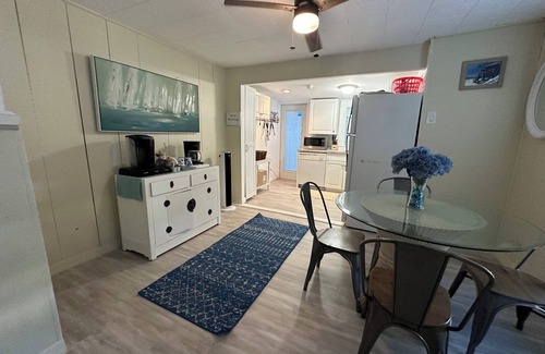 Siesta Key Village House | Siesta Key- 2 Bed 1Bath Villa,1500 ft from Beach, Barefoot Bungalows -"GULL"