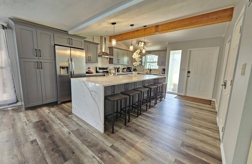 Sarasota House | Siesta Key Charm - Pool, minutes to beach, private and spacious