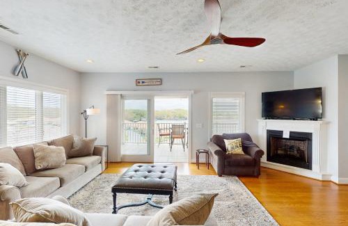 Moneta House | Siesta Sunset Retreat