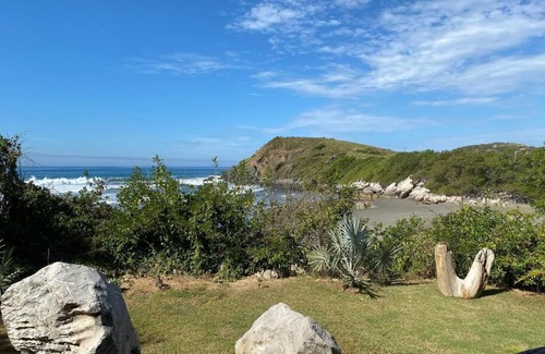 Zihuatanejo de Azueta House | Siete Piedras Beachfront Village