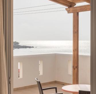 Palaiochora Hotel | Sifis Studios