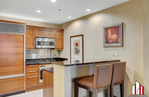 Las Vegas House | Signature 2Br3Ba balcony combo units 20-618 and 20