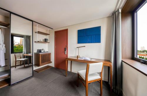 Hoan Kiem Hotel | Signature by M Village Thợ Nhuộm
