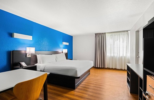 Ludlam Hotel | Signature Inn Miami