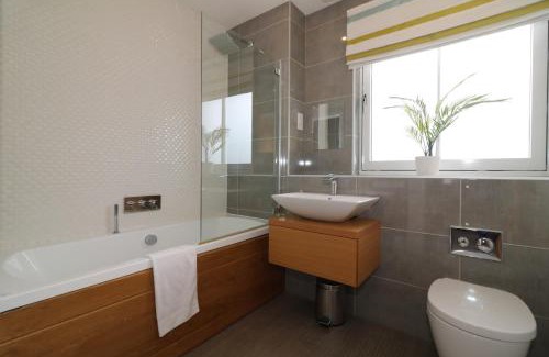 Polmadie Apartment | Signature - Oatlands House