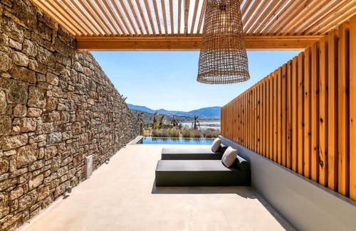 Mykonos Apartment | Signature Suite II – Panormos Bay