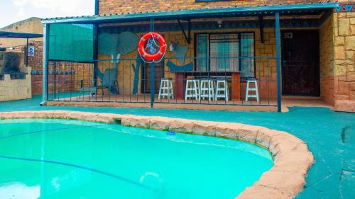 Bronkhorstspruit Bed & Breakfast | Sikhula Sonke Guest House