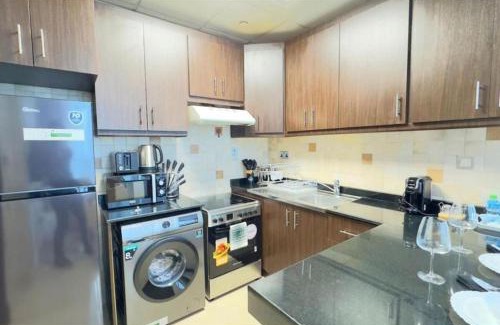 Abu Dhabi Apartment | Silk Sky Studio - Modern Pool & Gym Access Near Reem Mall, Al Reem Island
