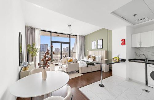 Dubai Apartment | Silkhaus Chic Luxury Studio Opposite Silicon Oasis Shopping Mall