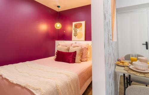 Troyes Apartment | Siloé - Balnéo - Stationnement gratuit dans la rue- Gare 10 min à pied