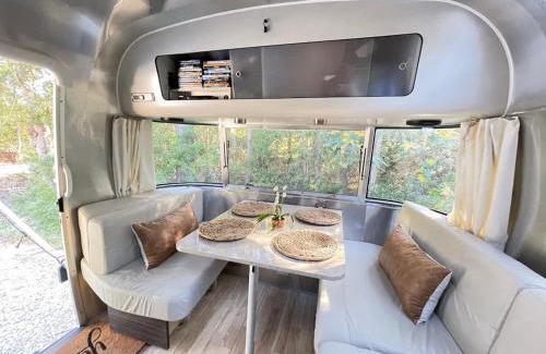 Savannah Other | Silver Belle Airstream Glamper Near Tybee & City