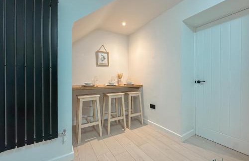 Dowlais House | Silver Birch - Dowlais