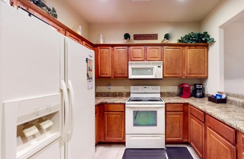 Branson West Hotel | Silver Dollar Hideaway