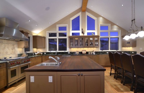 Mount Crested Butte House | Silver Lane/Luxury 5,200 Sq.Ft Home/Walk to Ski Access/Hot Tub/Gourmet Kitchen