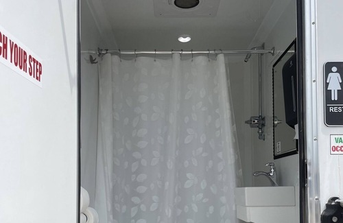 Sandusky Boat Rental | Silver Lining at SoLSTAY
