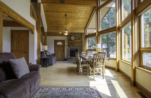 June Lake House | Silver Meadows Cabin