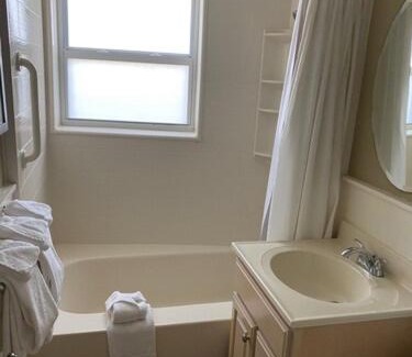 Central Beach Resort | Silver Seas Beach Resort