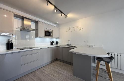 Seaton House | Silver Shell