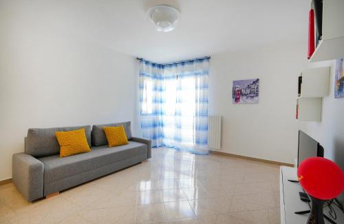 Municipio 3 Apartment | Silvia's Apartment with parking - 400m from sea