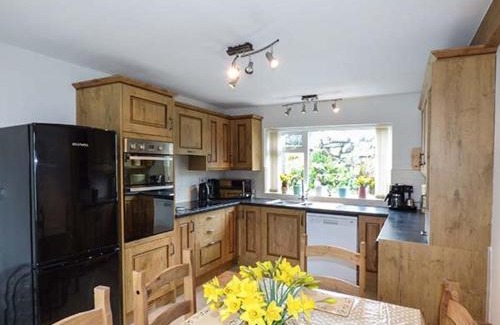 Llanddona House | Simdda Wen Cottage