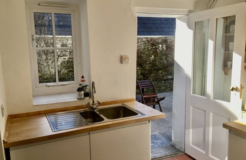 Myddfai House | Simple luxury in Brecon Beacons village house