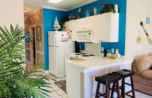Central Myrtle Beach Apartment | Simply beautiful 1 floor condo in the center of MB