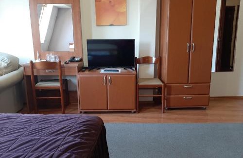 Pirot Hotel | Sin-Kom Hotel Garni