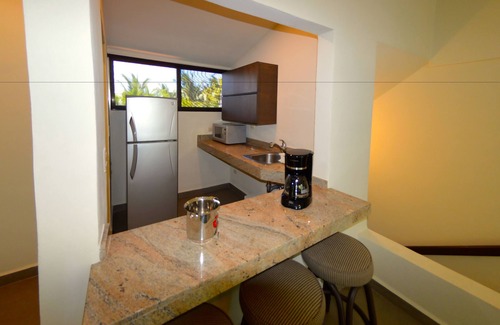 Punta Cancun Hotel | Sina Suites Cancún - Adults Only