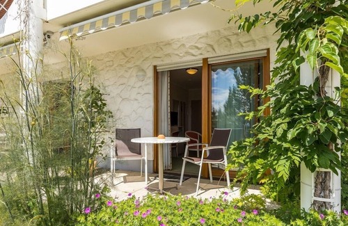 Gailingen Apartment | Single room 1 with shower and WC