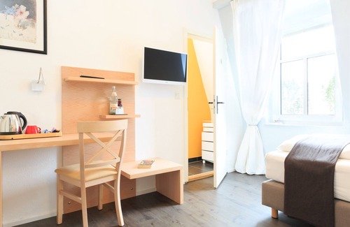 Bad Steben Hotel | Single room-Ensuite with Shower