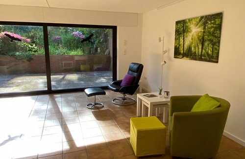 Fuldabruck Apartment | Single room for 2 guests with 55m² in Fuldabrück (295398)