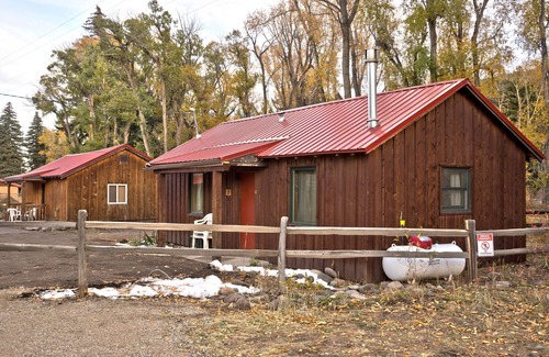 South Fork Apartment | Single room-Mobility bath-Accessible Queen