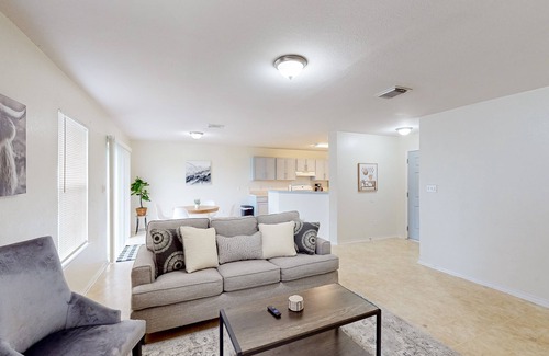 Edinburg House | Single-story home with private yard, updated interior, AC, & W/D