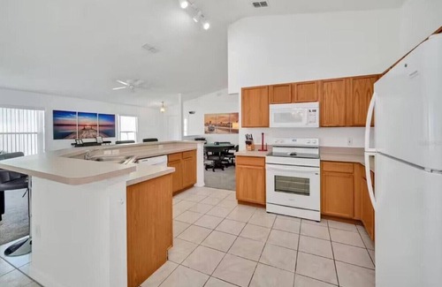 Clear Creek Apartment | Single Story Villa with Pool, Views & Family Fun