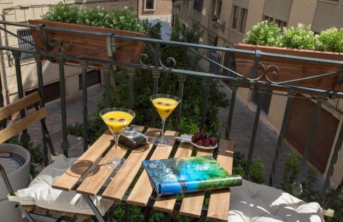 Sant Francesc Apartment | SingularStays Poeta Querol