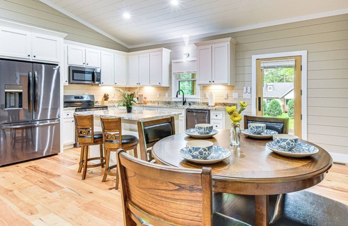 Wiley House | Sip, Shop & Dine: Family Home 9 Mi to Clayton!
