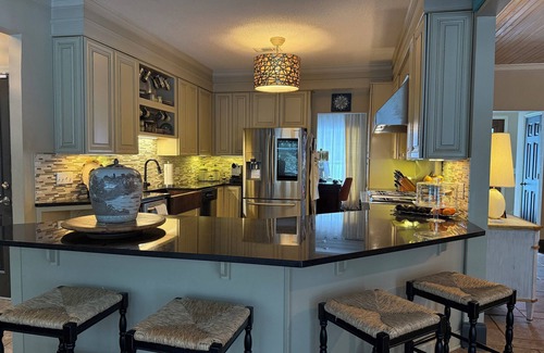 Oxford House | SIPPIN ON SISK, a spacious home just off the Square