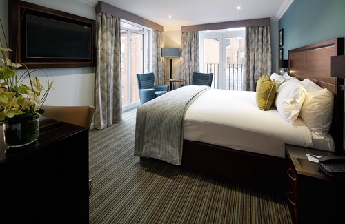 Windsor City Centre Hotel | Sir Christopher Wren Hotel