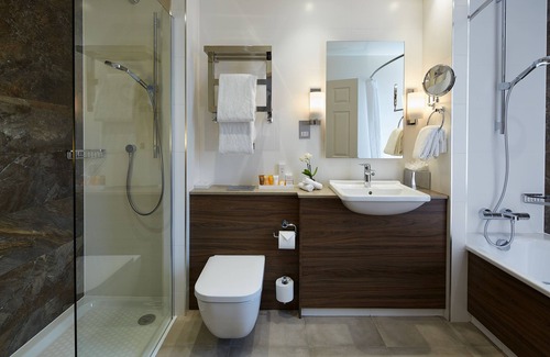 Windsor City Centre Hotel | Sir Christopher Wren Hotel