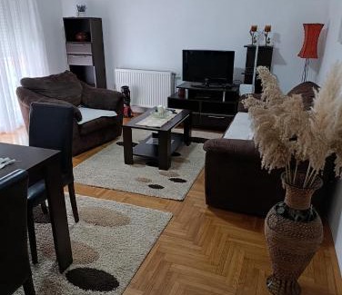 Sremska Mitrovica Apartment | Sirmijum Hause II